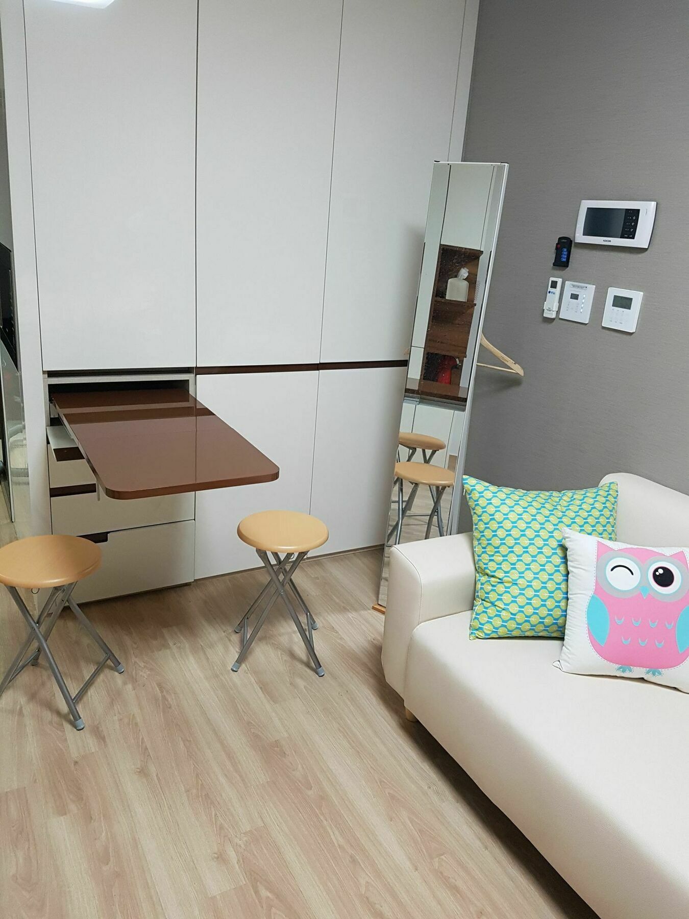 Apartment Munjung Yeon House Seoul